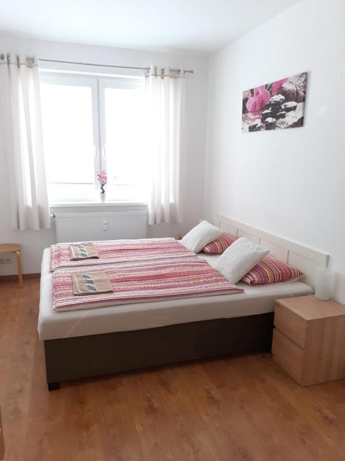 Apartman Bratislava City & Parking ภายนอก รูปภาพ