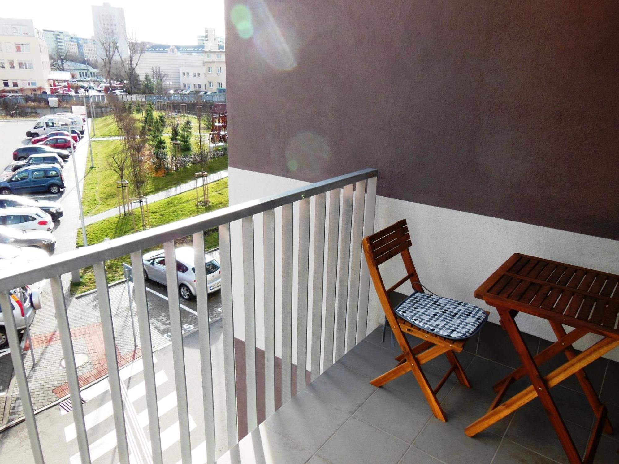 Apartman Bratislava City & Parking ภายนอก รูปภาพ
